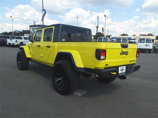 2023 Jeep Gladiator Sport
