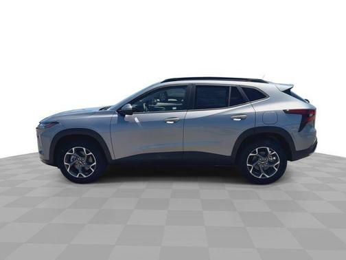 Sterling Gray Metallic 2026 Chevrolet Trax LT