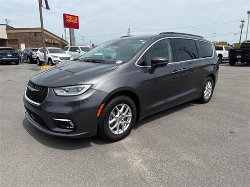 2022 Chrysler Pacifica Touring-L