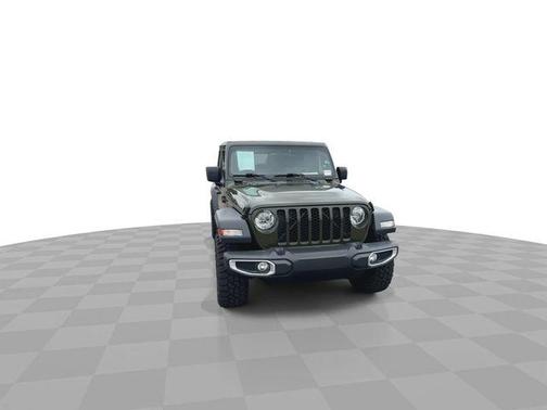 Sarge Green Clearcoat 2023 Jeep Gladiator Sport