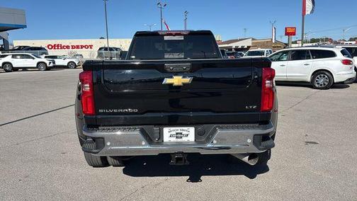 2023 Chevrolet Silverado 3500 LTZ