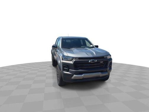 Sterling Gray Metallic 2026 Chevrolet Colorado Trail Boss