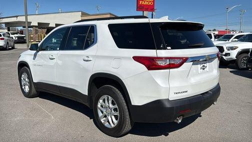 2021 Chevrolet Traverse LT Cloth