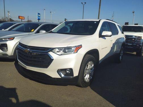 2021 Chevrolet Traverse LT Cloth