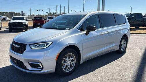 2024 Chrysler Pacifica Touring-L