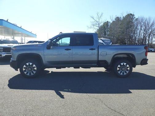 Sterling Gray Metallic 2026 Chevrolet Silverado 2500 Custom