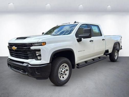Summit White 2026 Chevrolet Silverado 3500 WT