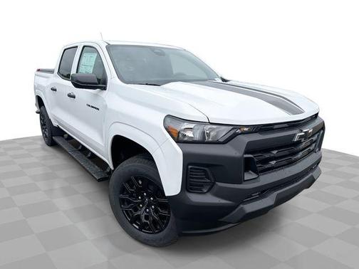 Summit White 2026 Chevrolet Colorado WT