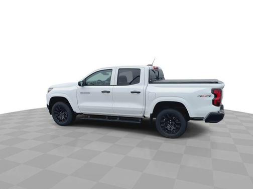 Summit White 2026 Chevrolet Colorado WT