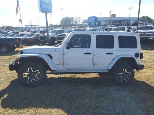 2024 Jeep Wrangler Sahara