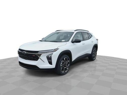 Summit White 2026 Chevrolet Trax 2RS