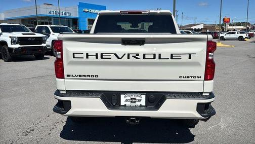 White Sand 2026 Chevrolet Silverado 1500 Custom