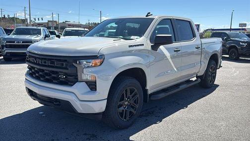White Sand 2026 Chevrolet Silverado 1500 Custom