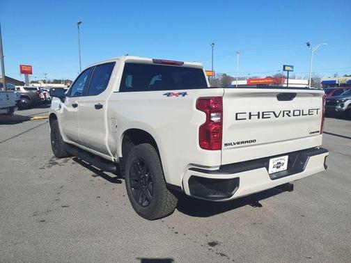 White Sand 2026 Chevrolet Silverado 1500 Custom