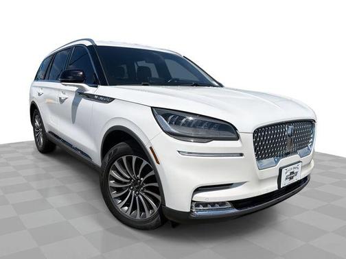 White Metallic 2020 Lincoln Aviator Reserve AWD