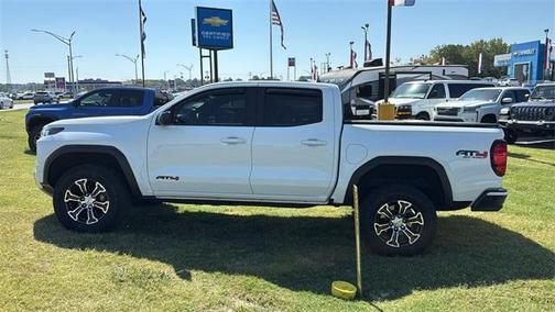 2023 GMC Canyon AT4