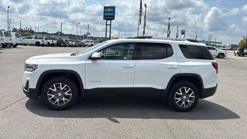 2023 GMC Acadia SLT