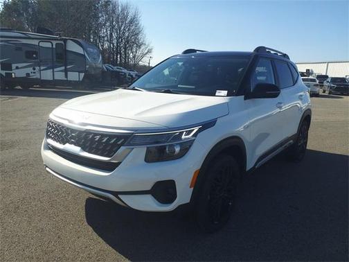 2022 Kia Seltos Nightfall