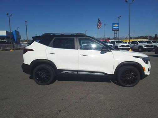 2022 Kia Seltos Nightfall