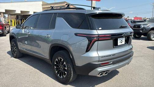 Sterling Gray Metallic 2025 Chevrolet Traverse Z71