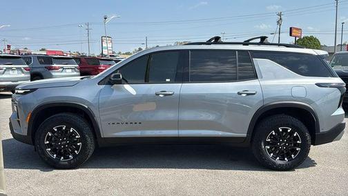 Sterling Gray Metallic 2025 Chevrolet Traverse Z71