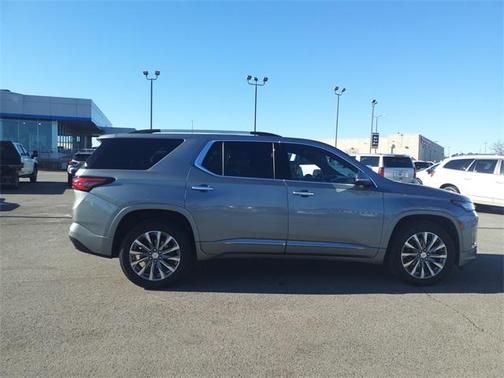 2023 Chevrolet Traverse Premier