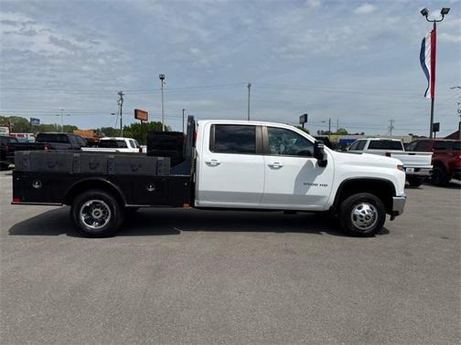 2023 Chevrolet Silverado 3500 LT