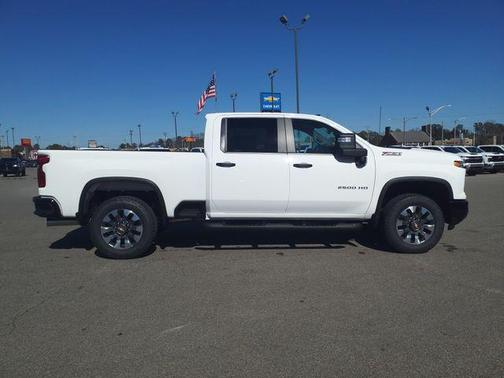 2026 Chevrolet Silverado 2500 Custom