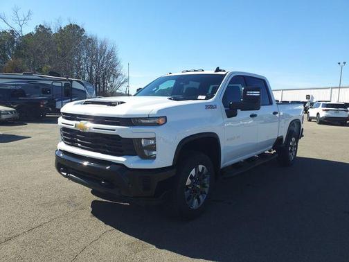 2026 Chevrolet Silverado 2500 Custom