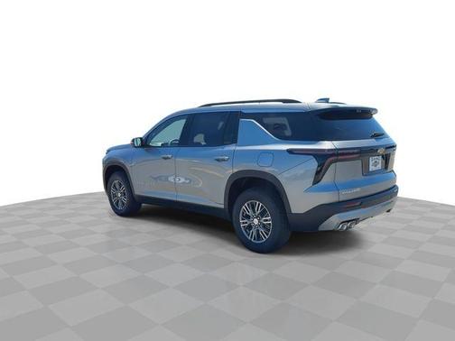Sterling Gray Metallic 2026 Chevrolet Traverse LT