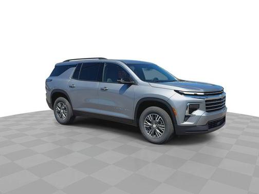 Sterling Gray Metallic 2026 Chevrolet Traverse LT