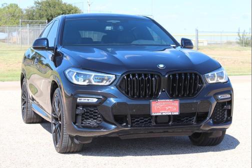2021 BMW X6 M50i