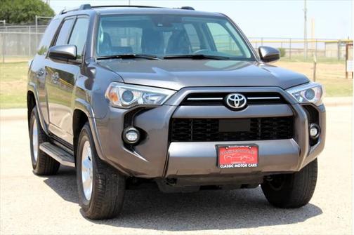 2022 Toyota 4Runner SR5