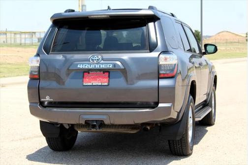 2022 Toyota 4Runner SR5