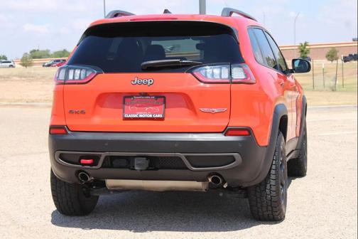 Spitfire Orange Clearcoat 2021 Jeep Cherokee Trailhawk