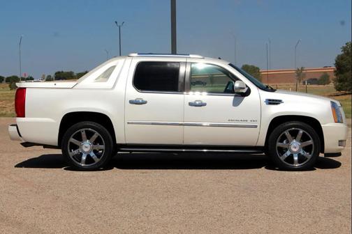 2010 Cadillac Escalade EXT Luxury