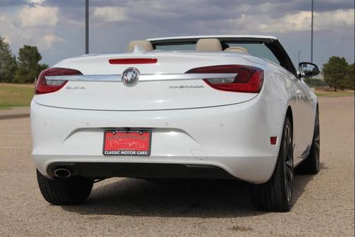 Summit White 2018 Buick Cascada Premium