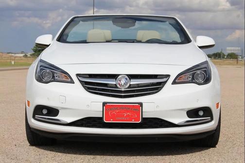 Summit White 2018 Buick Cascada Premium
