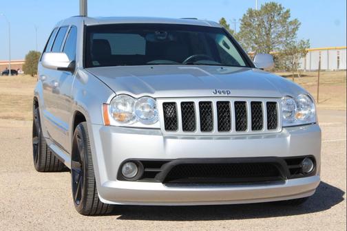 2006 Jeep Grand Cherokee SRT8