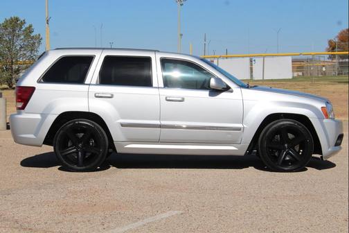 2006 Jeep Grand Cherokee SRT8
