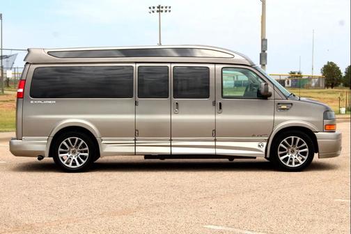 2019 GMC Savana 2500 Work Van