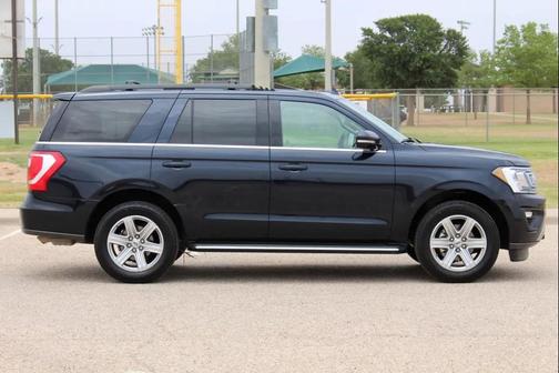 Antimatter Blue Metallic 2021 Ford Expedition XLT