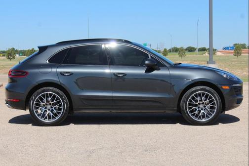 2018 Porsche Macan Sport Edition