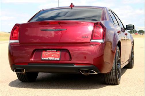 2023 Chrysler 300 Touring