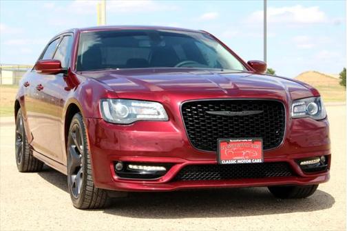 2023 Chrysler 300 Touring