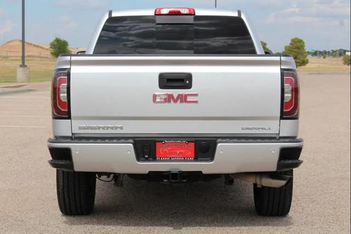 Quicksilver Metallic 2018 GMC Sierra 1500 Denali