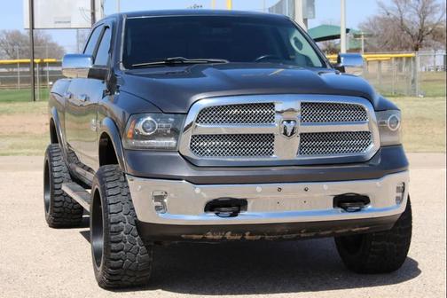 2017 RAM 1500 Laramie