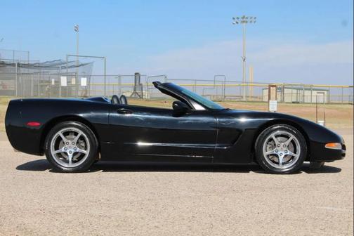 2001 Chevrolet Corvette Base