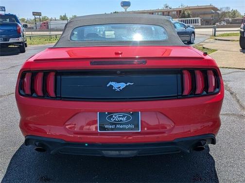 2022 Ford Mustang ECOBOOST PREMIUM