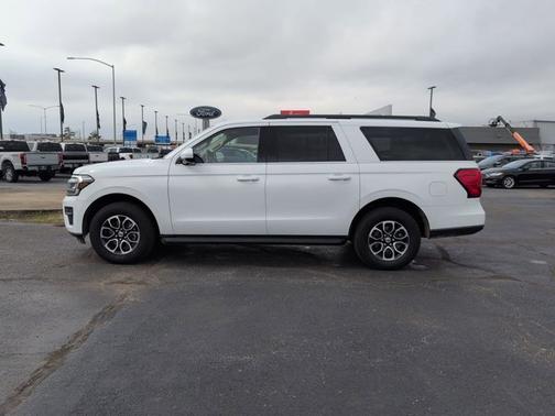 OXFORD WHITE 2024 Ford Expedition XLT